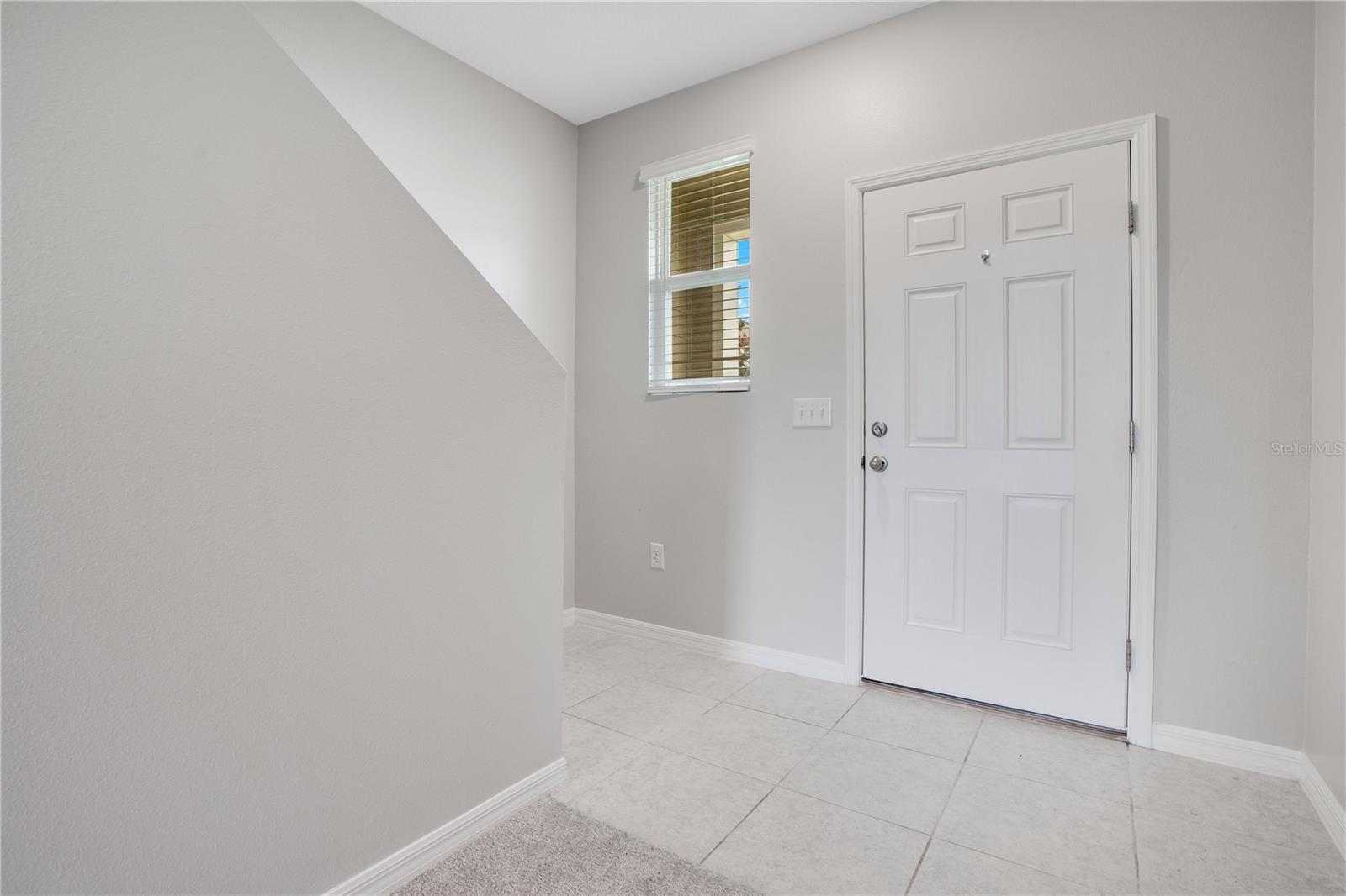 1068 Appleton St Property Photo 2