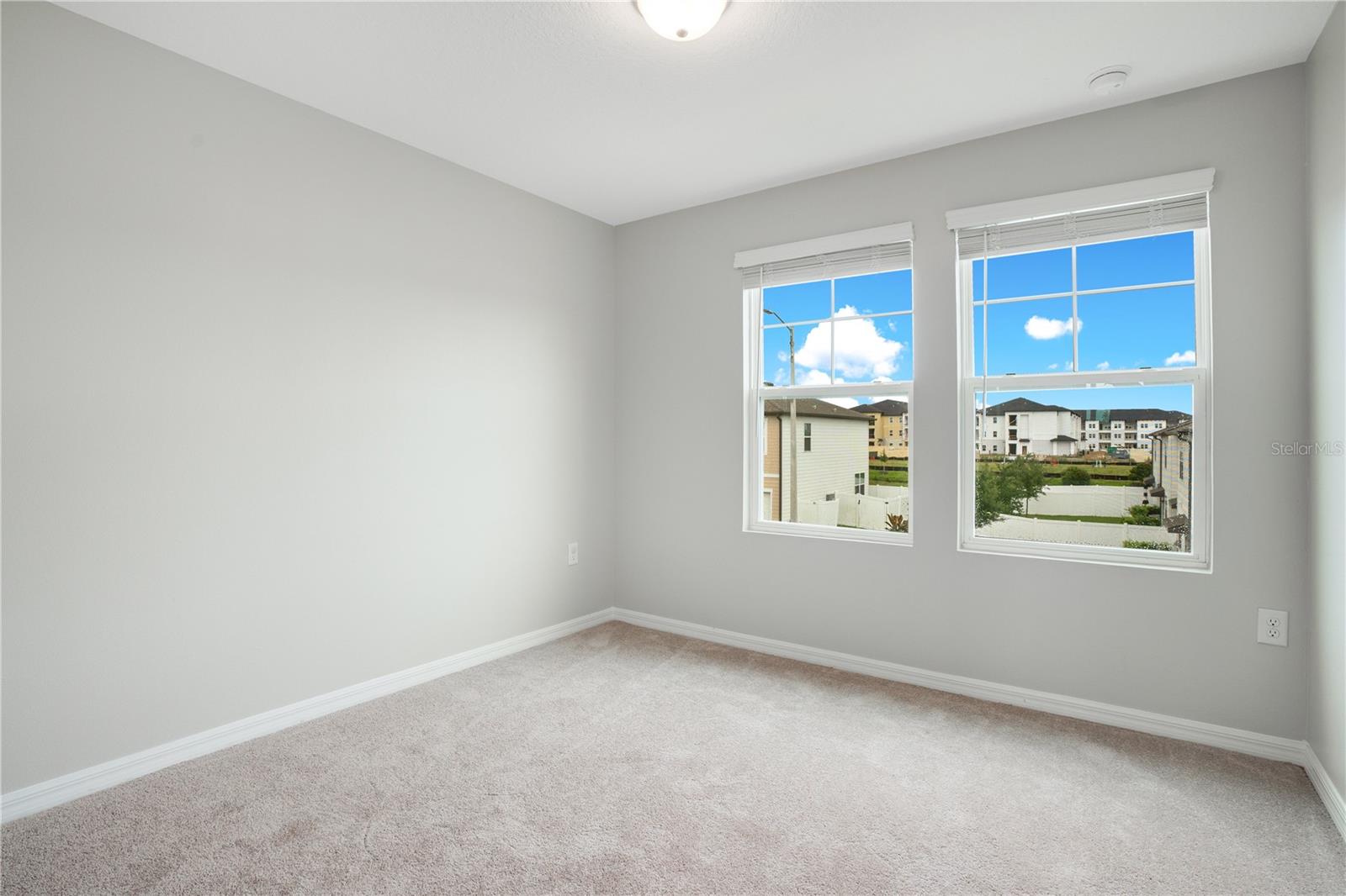1068 Appleton St Property Photo 20