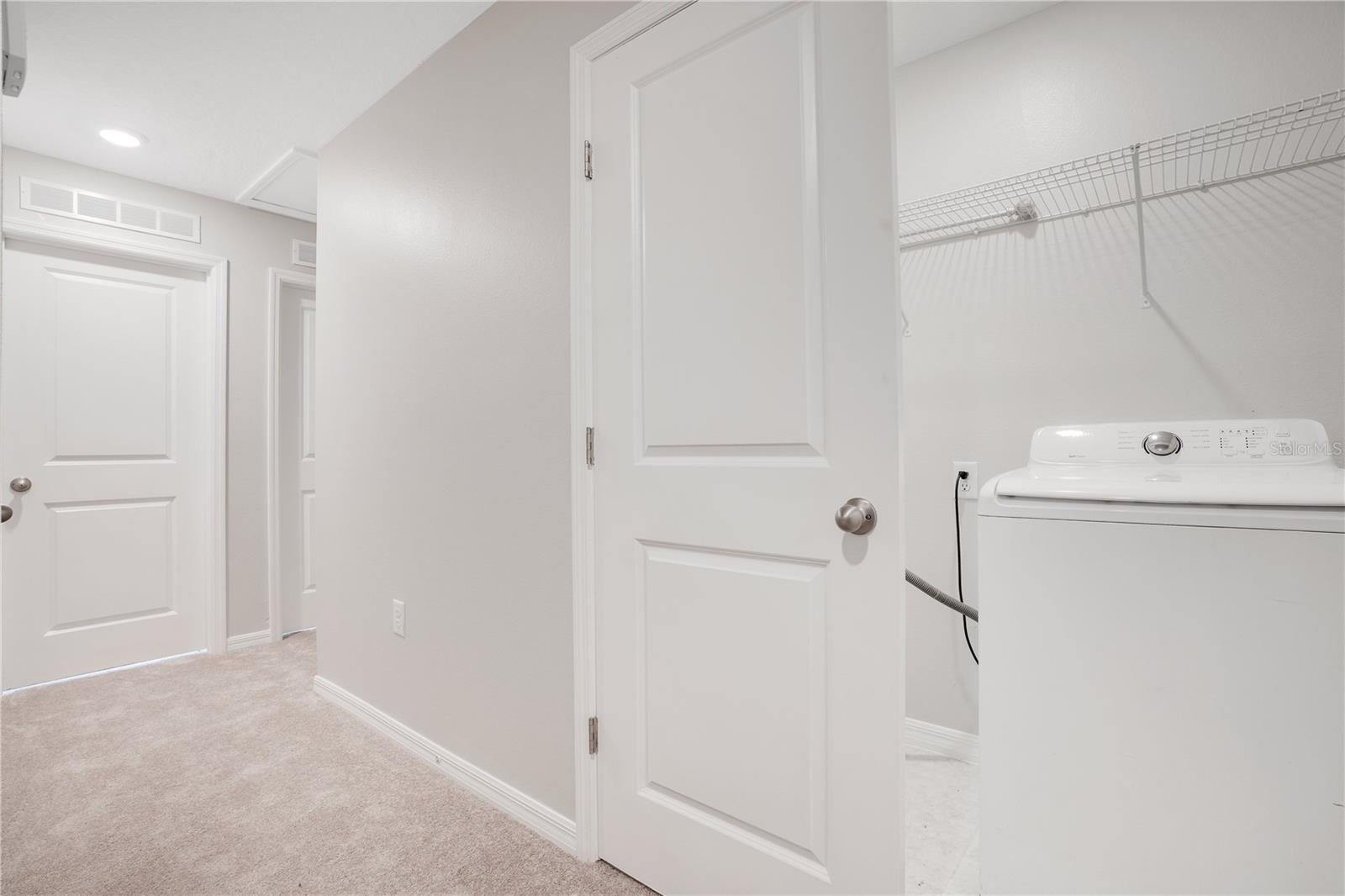 1068 Appleton St Property Photo 23
