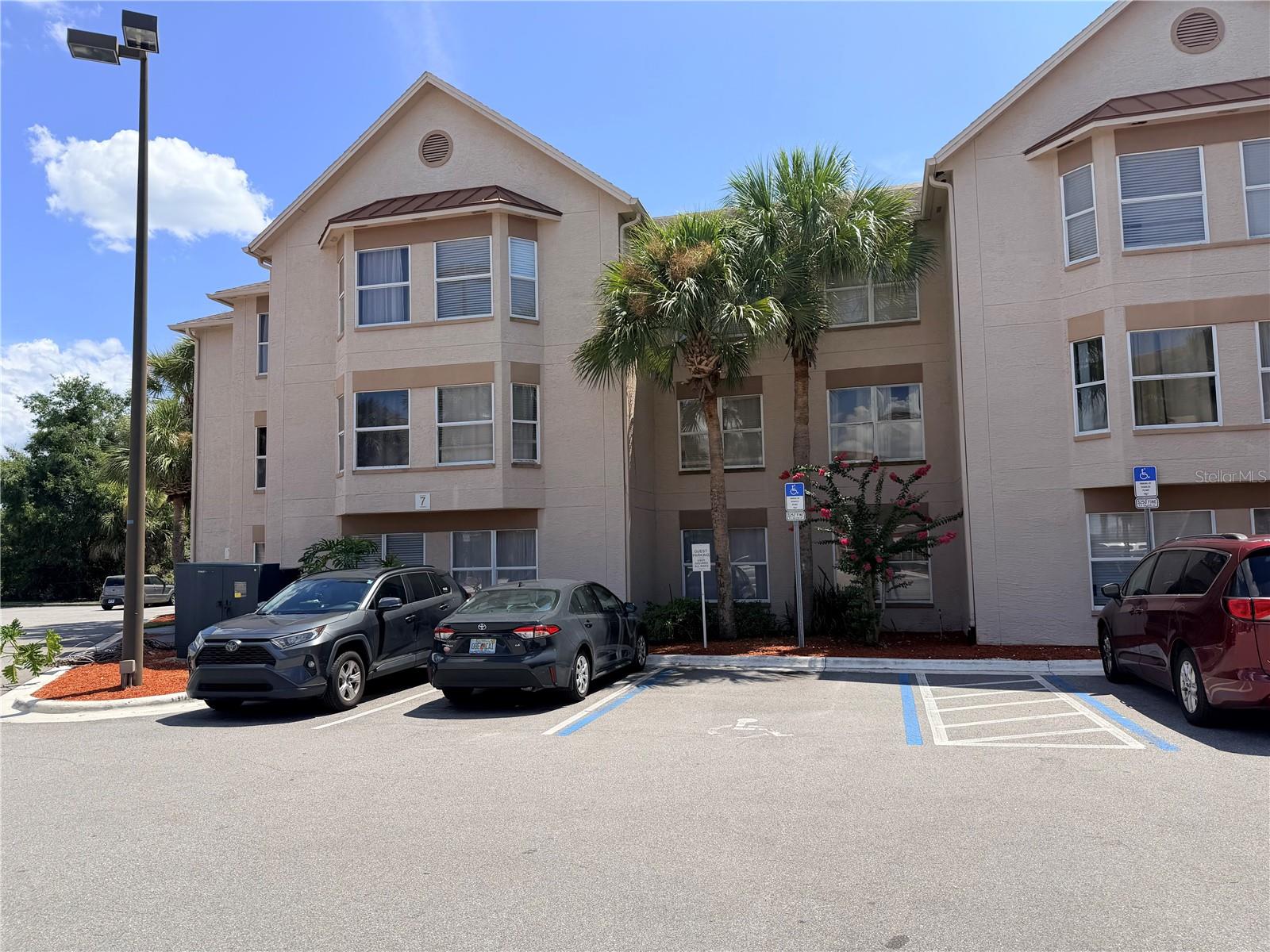 3100 PARKWAY BLVD #727 Property Photo 1