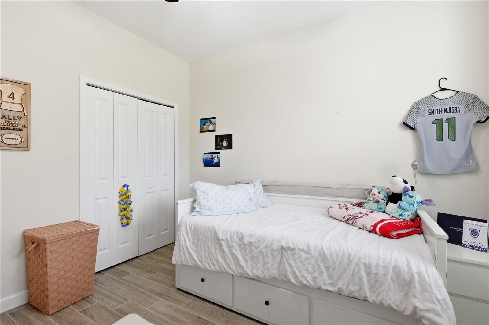 1077 Downswing Pl Property Photo 20