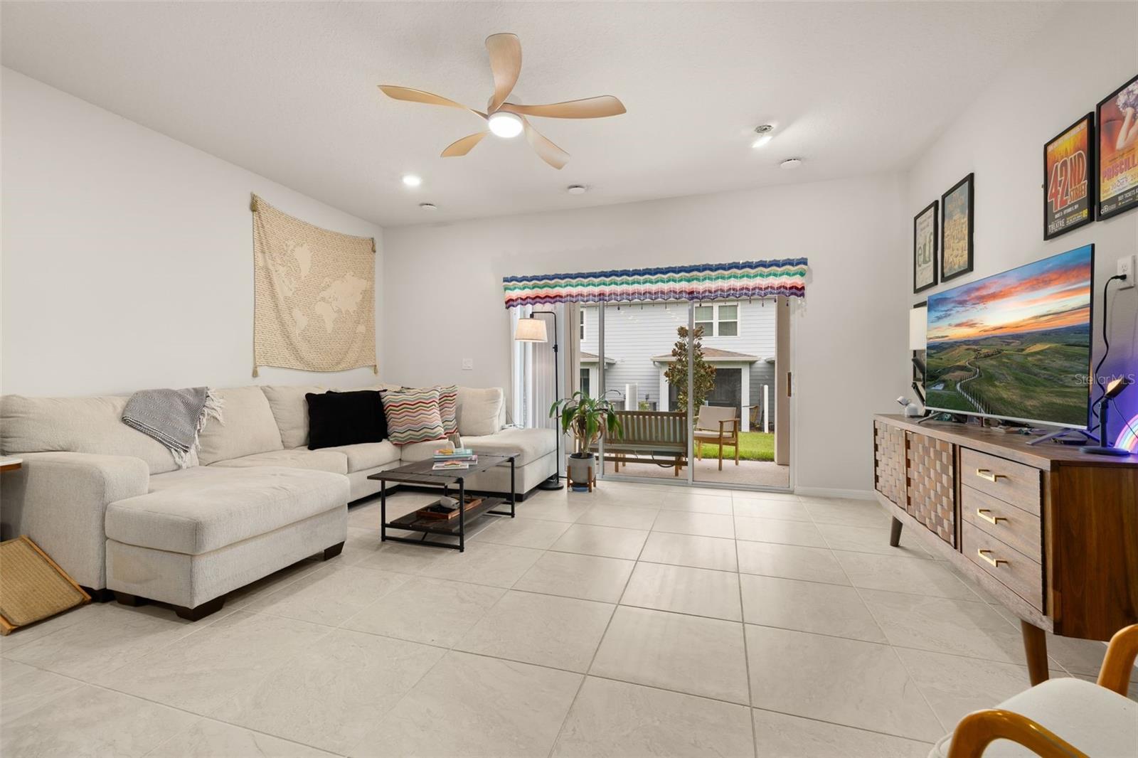 2615 Winsome Way Property Photo 11