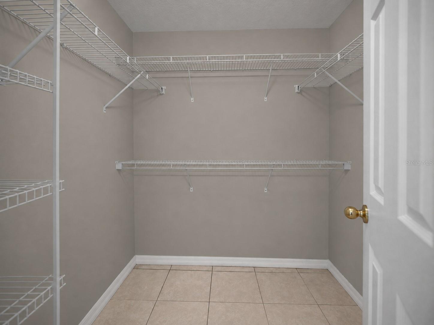 265 Jocelyn Dr Property Photo 31