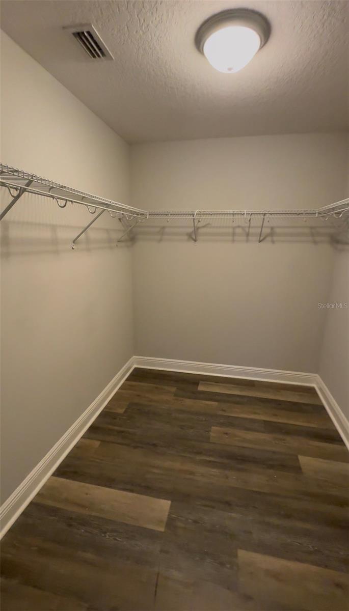 2607 S Brown Ave Property Photo 8