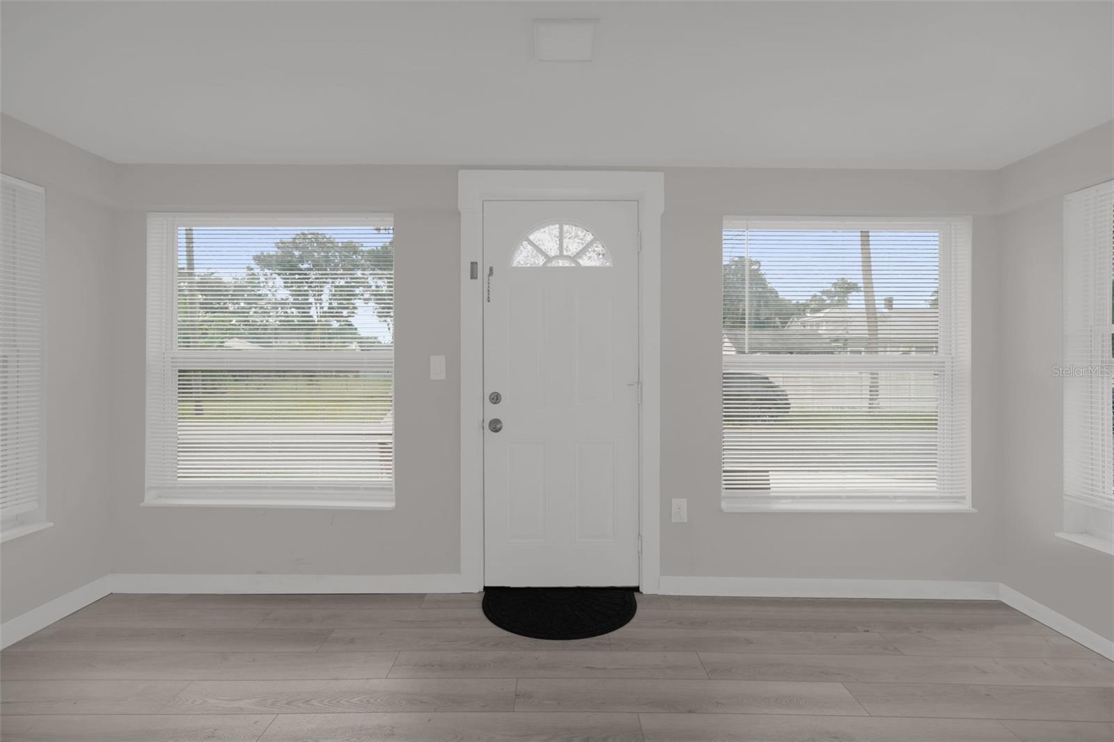 1416 6th St Property Photo 3