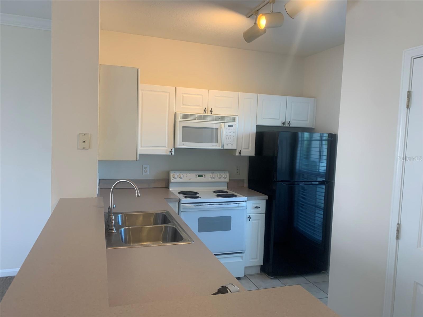 573 Water St #573 Property Photo 3