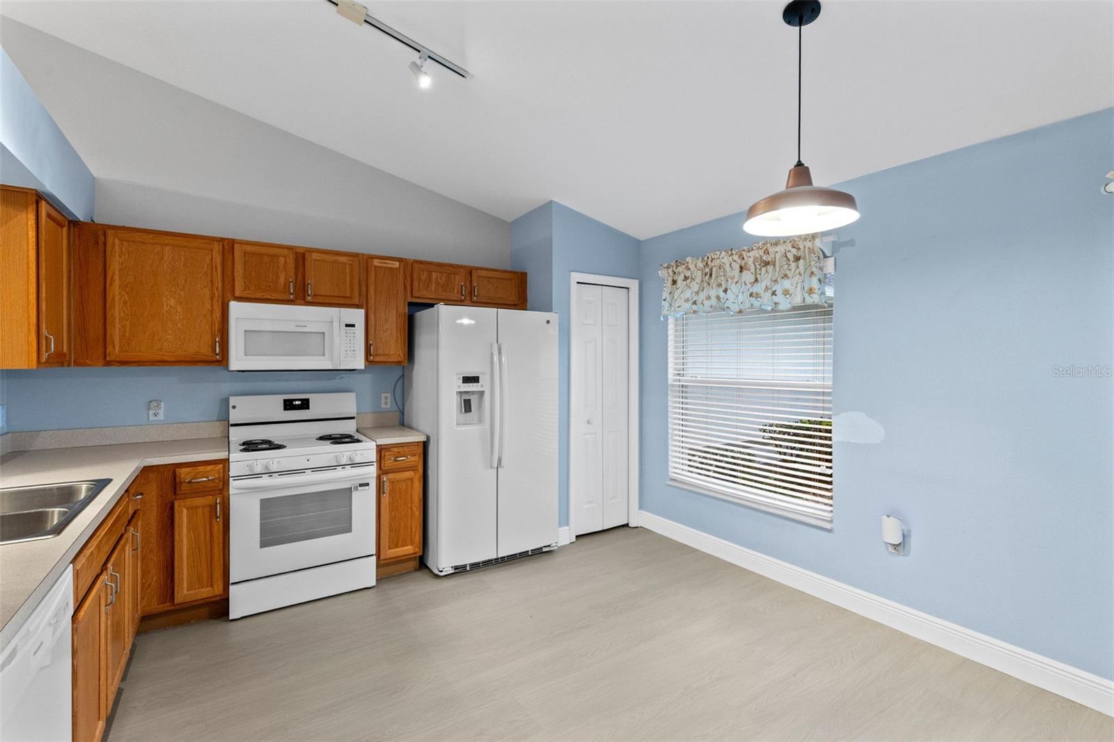 3365 Celena Cir Property Photo 9