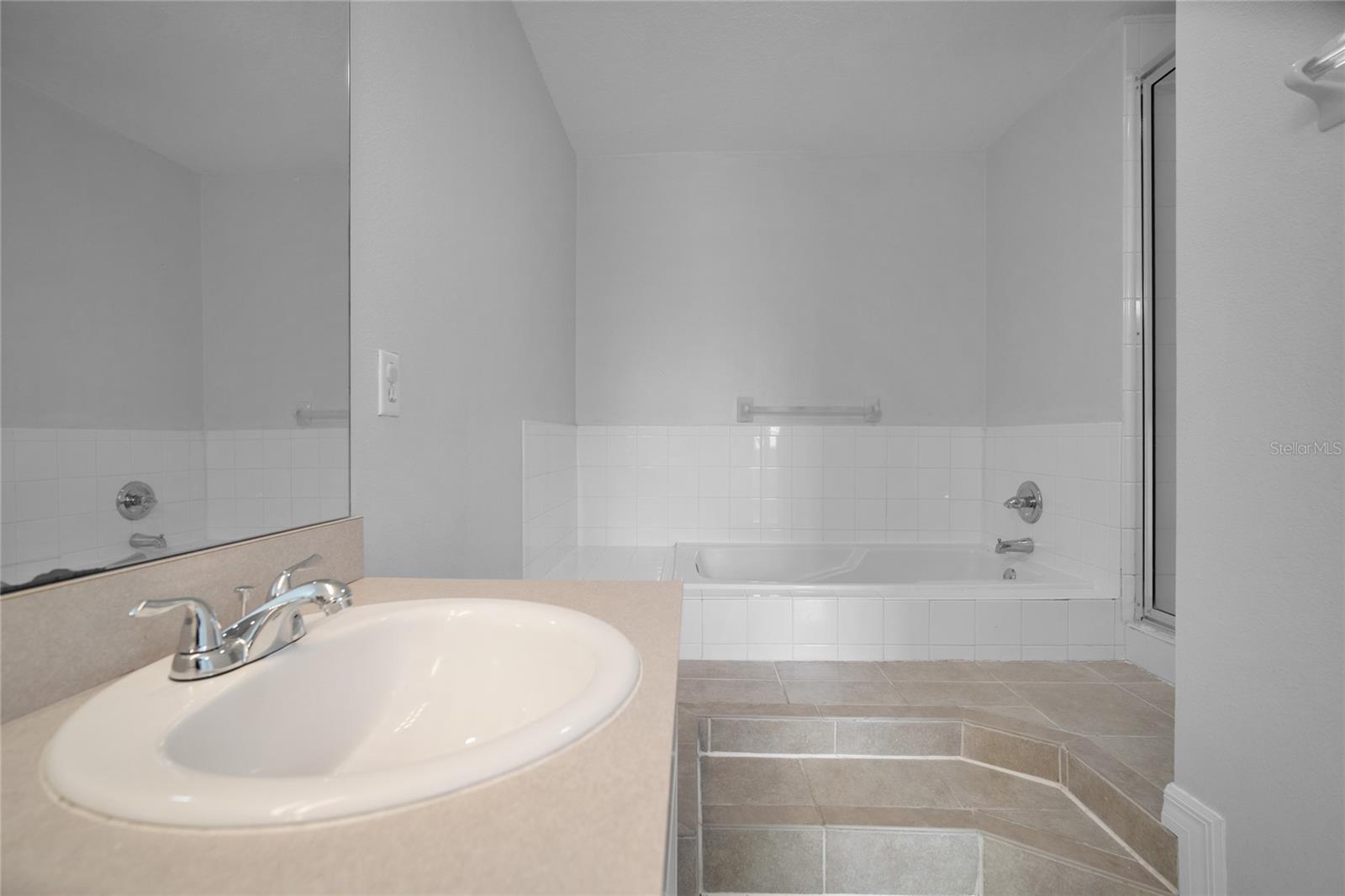 125 Australian Way Property Photo 23