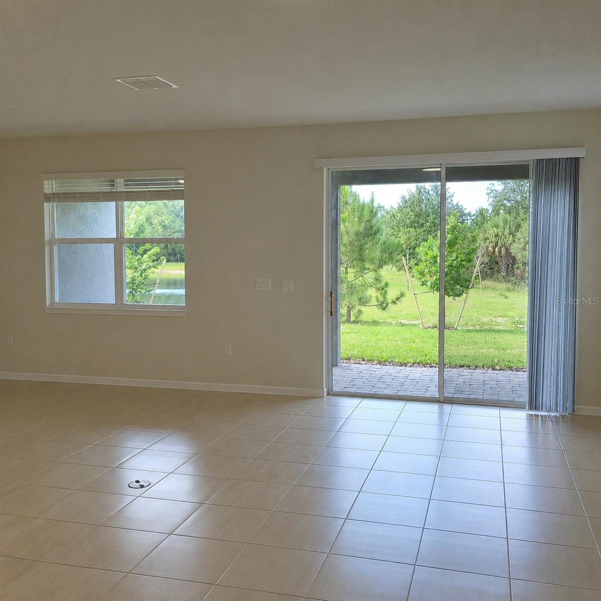 17391 Saw Palmetto Ave Property Photo 7