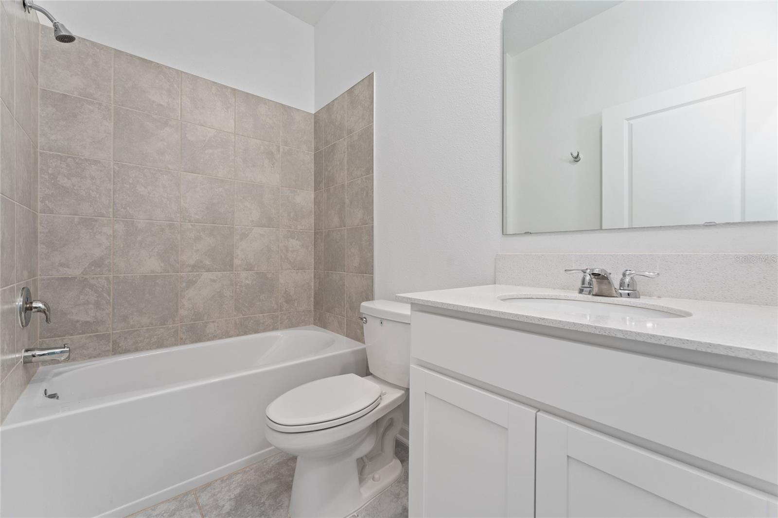 860 Daring Dr Property Photo 13