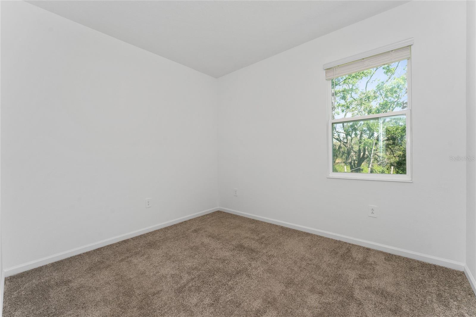 860 Daring Dr Property Photo 20