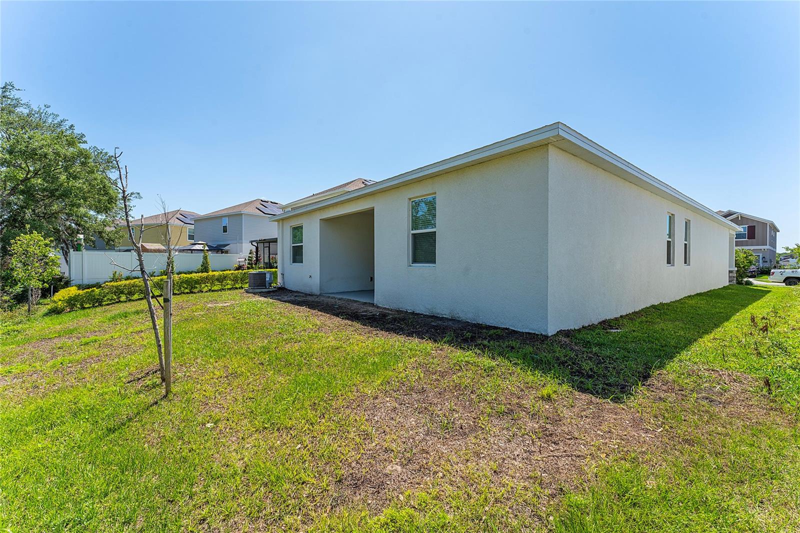 860 Daring Dr Property Photo 26