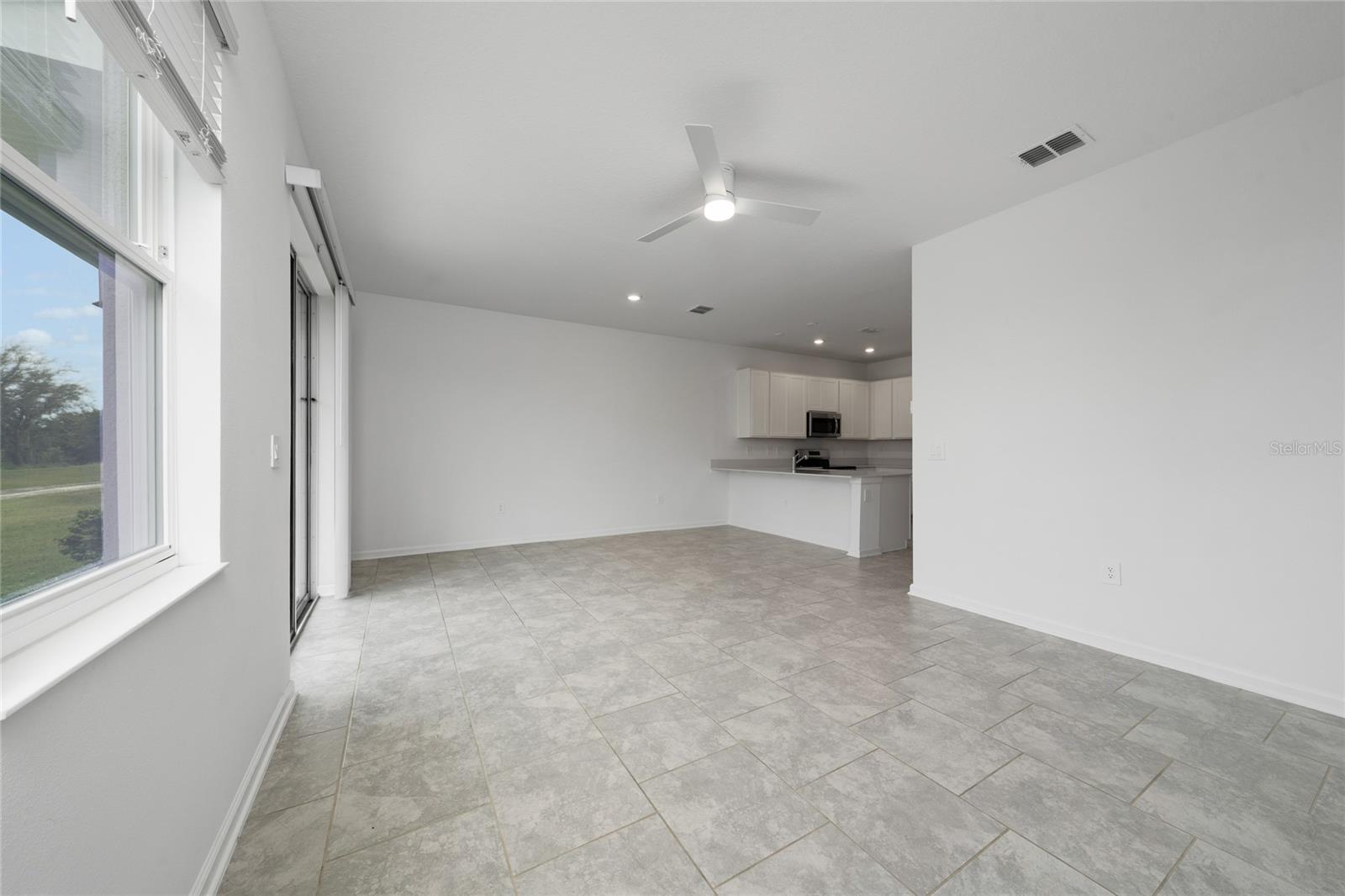 3319 Laurent Loop #3319 Property Photo 8