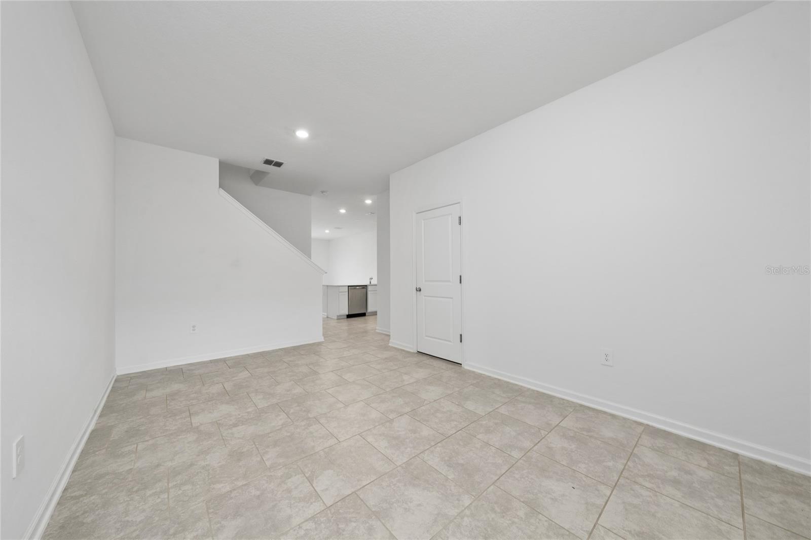 3319 Laurent Loop #3319 Property Photo 10