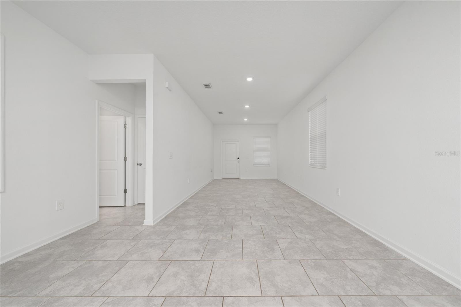 3330 Laurent Loop #3330 Property Photo 23
