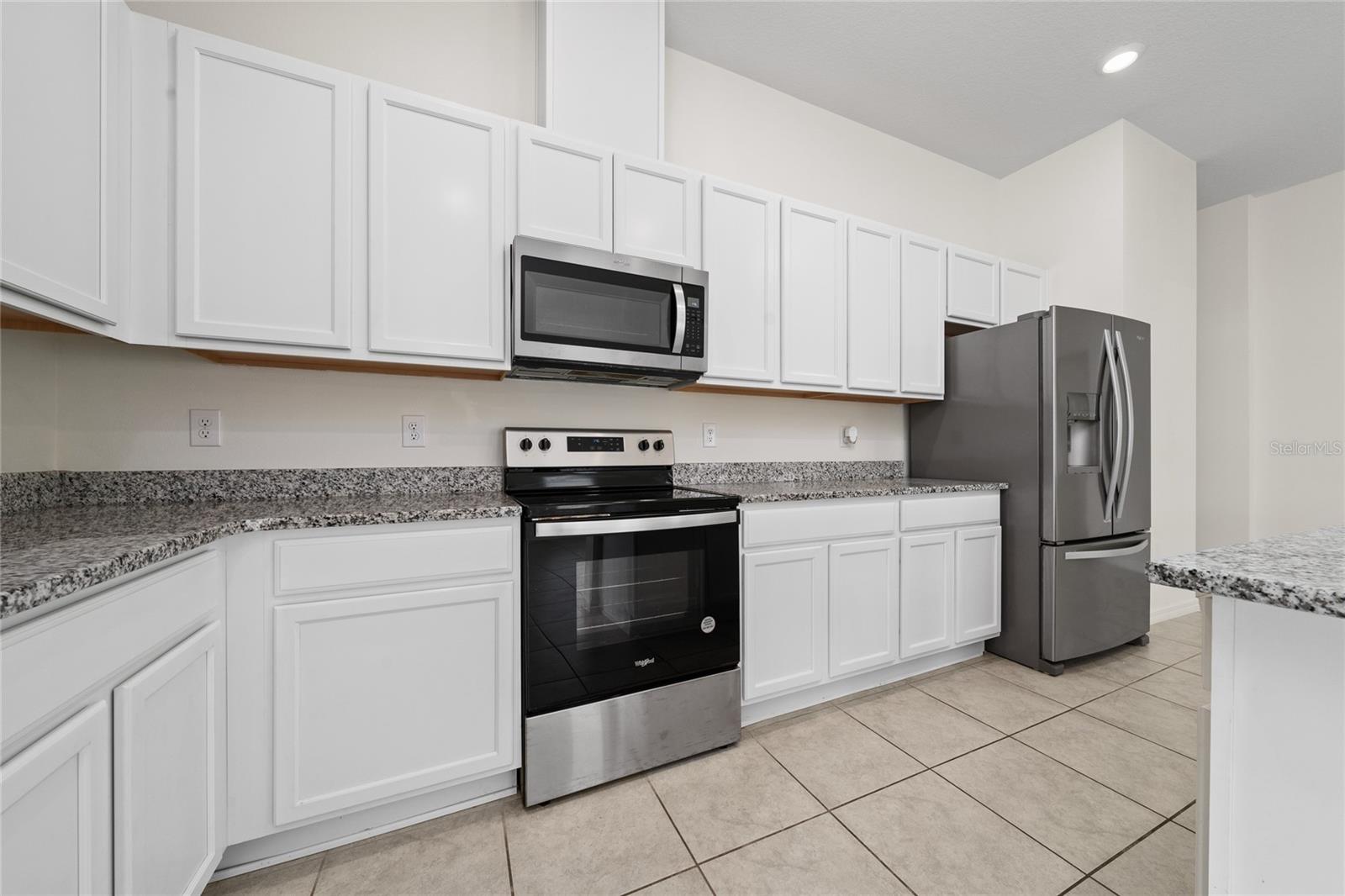 9061 Oscraft Dr Property Photo 6