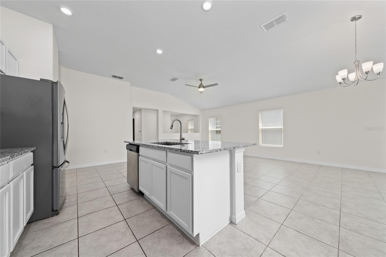 9061 Oscraft Dr Property Photo 9