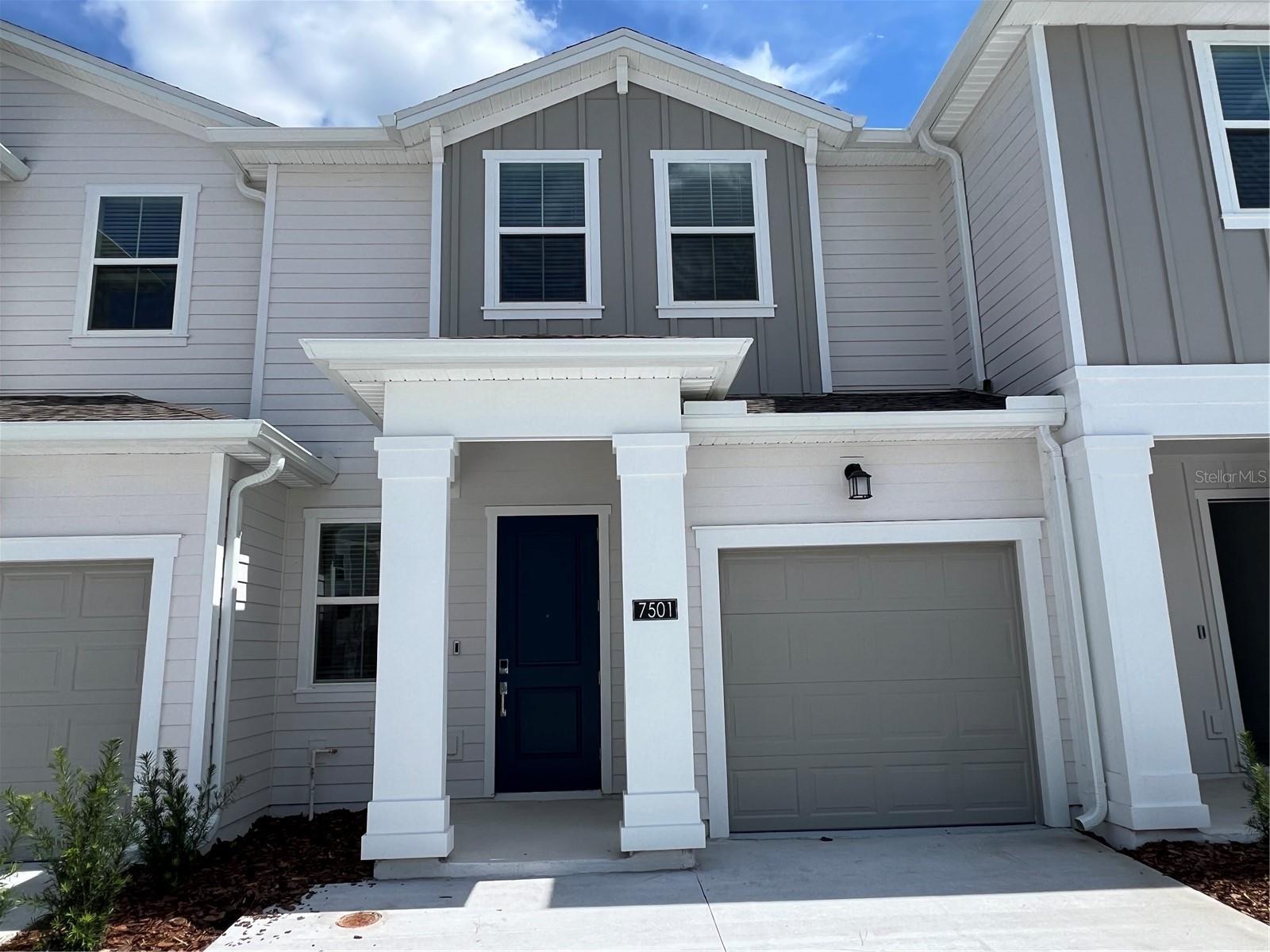 7501 STONE CREEK TRL Property Photo 1