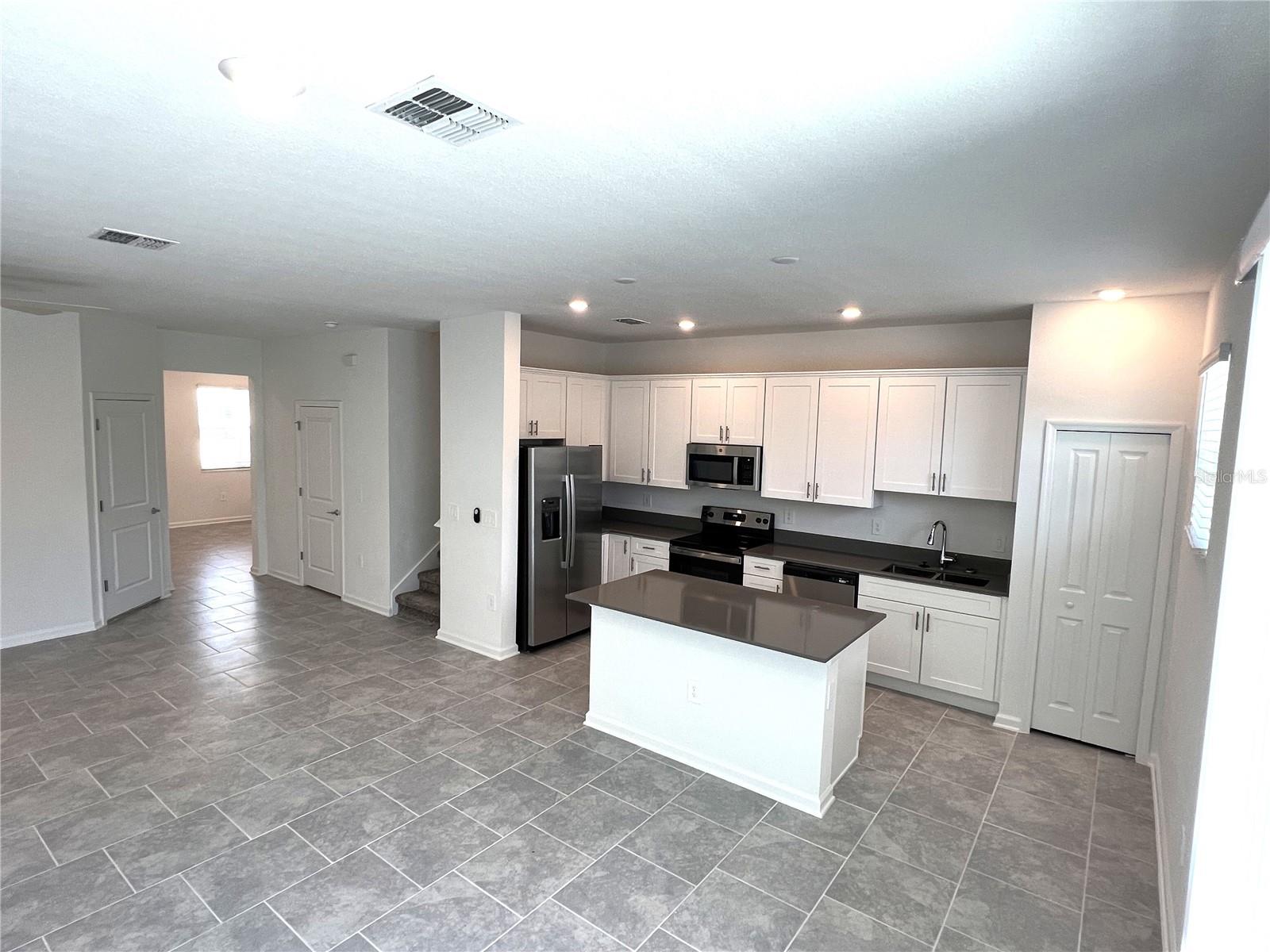 7501 Stone Creek Trl Property Photo 5