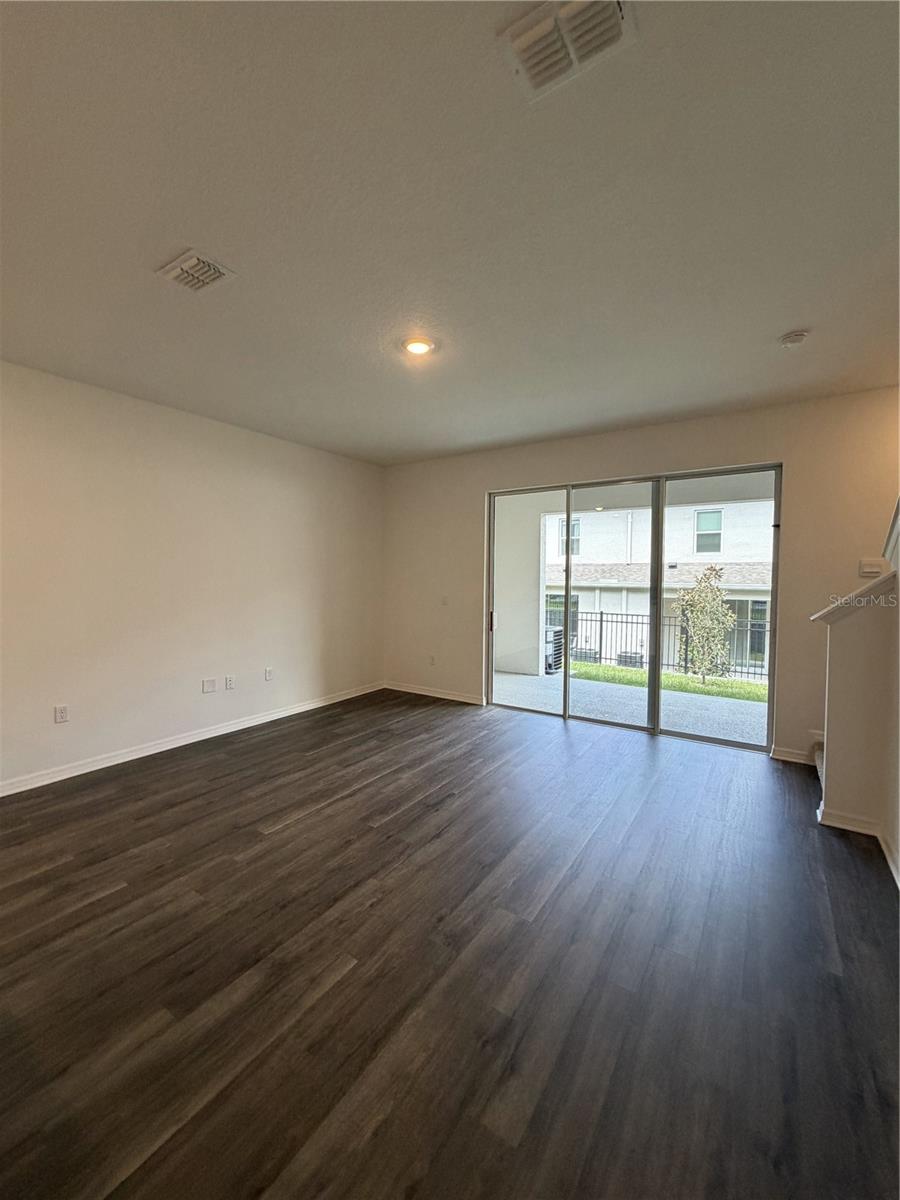 2569 Olympic Ct Property Photo 17