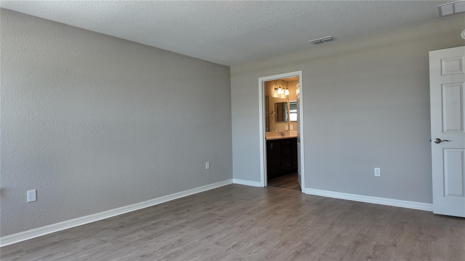 445 Silverbell Trl Property Photo 43