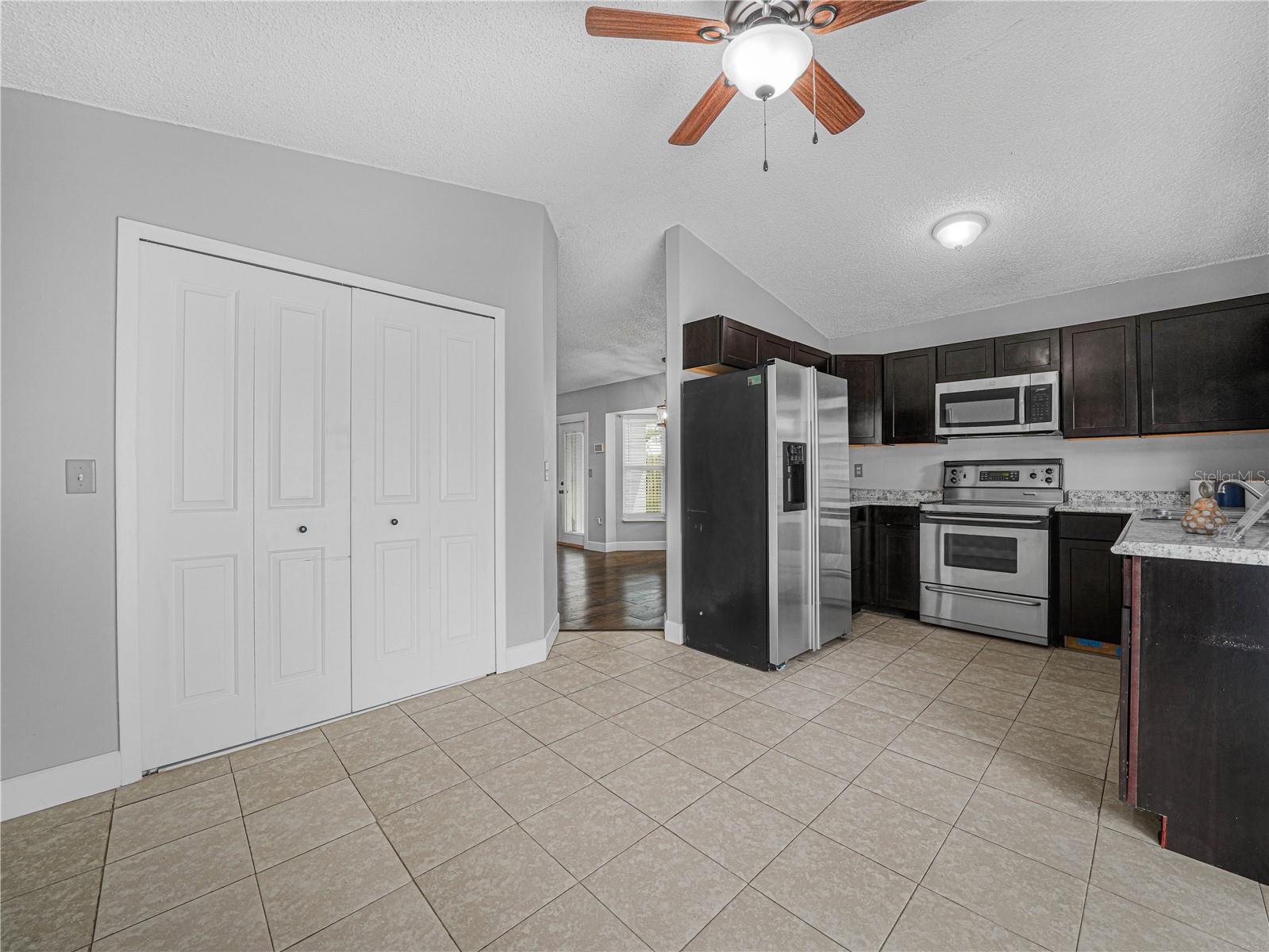 1665 Sailpoint Dr Property Photo 25