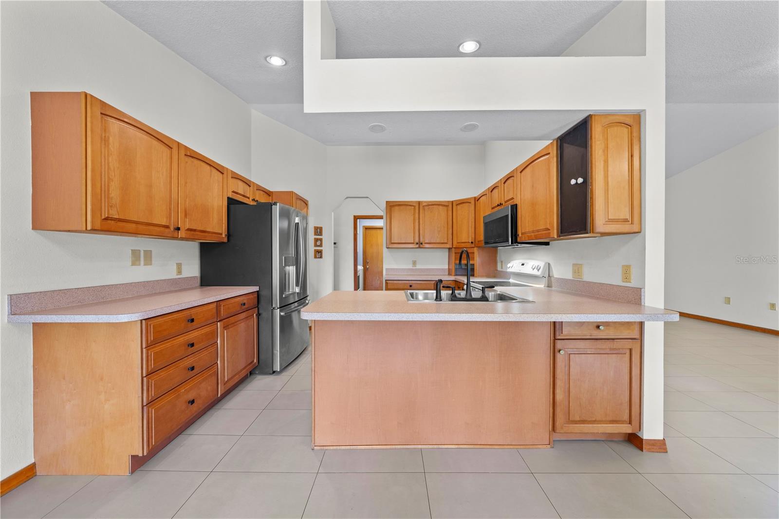 2810 Windsong Ln Property Photo 15