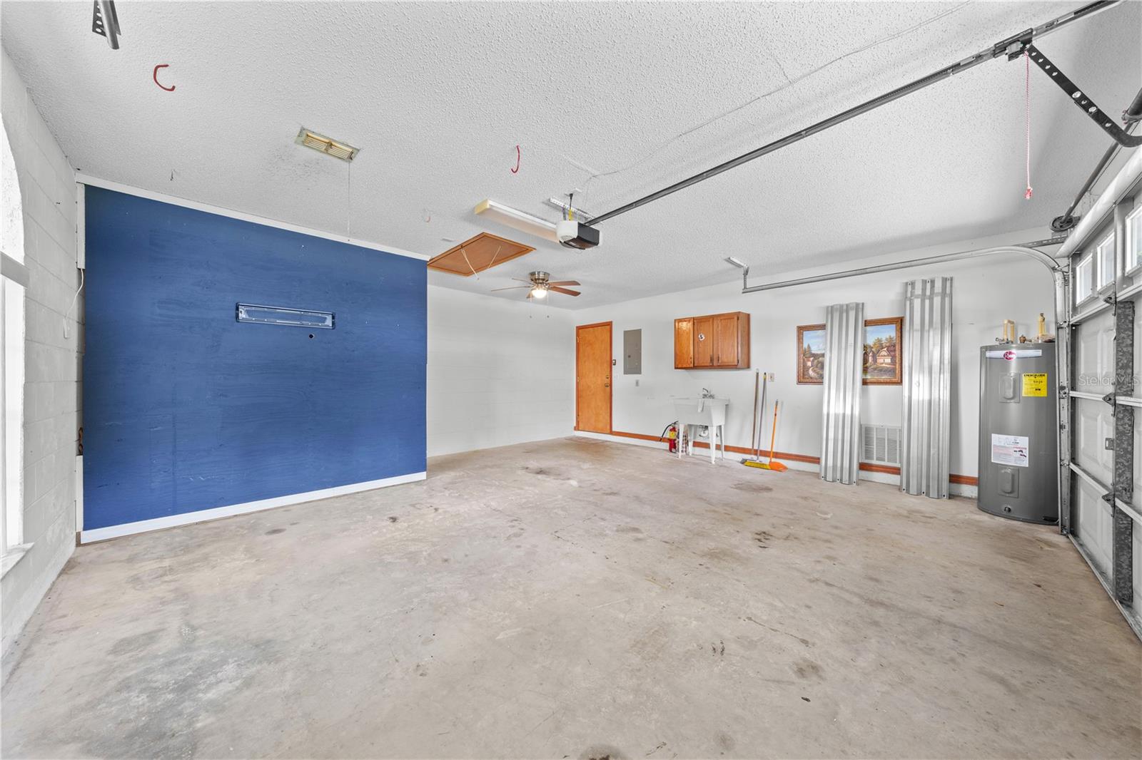 2810 Windsong Ln Property Photo 24