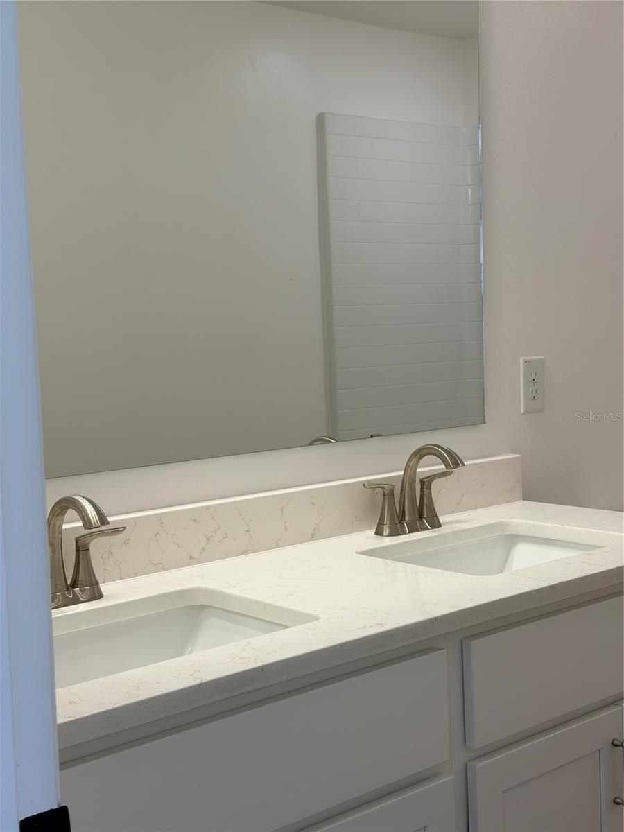 S5154692 Property Photo 38