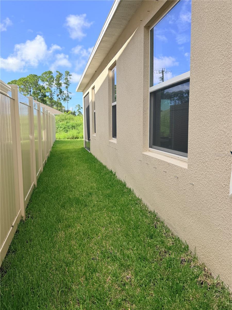 S5154692 Property Photo 44