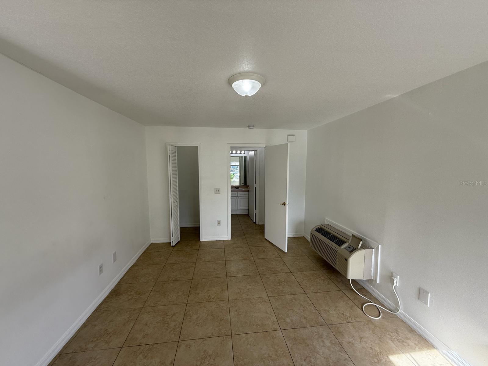 316 Mango Dr #b Property Photo 4