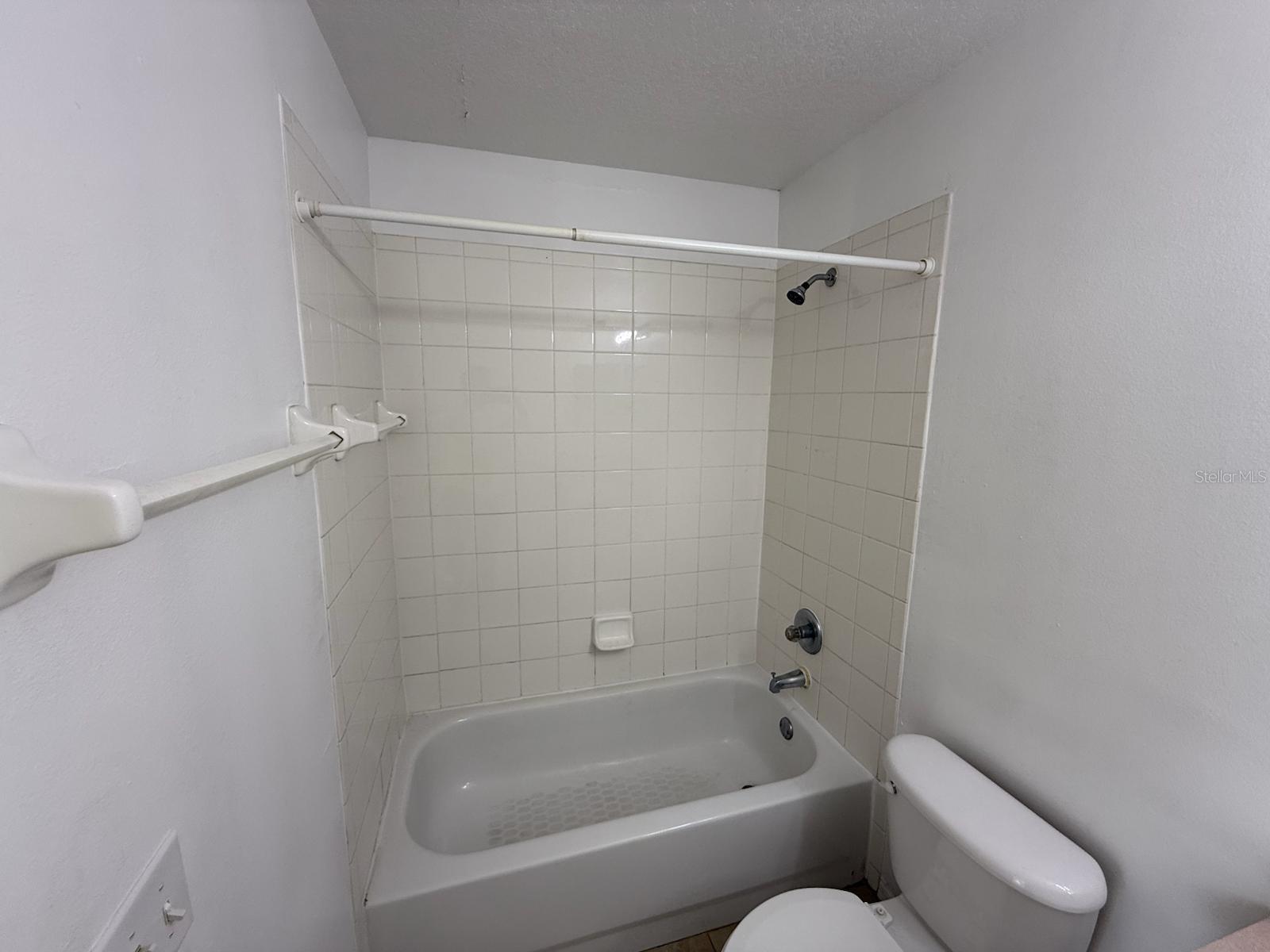 316 Mango Dr #b Property Photo 8