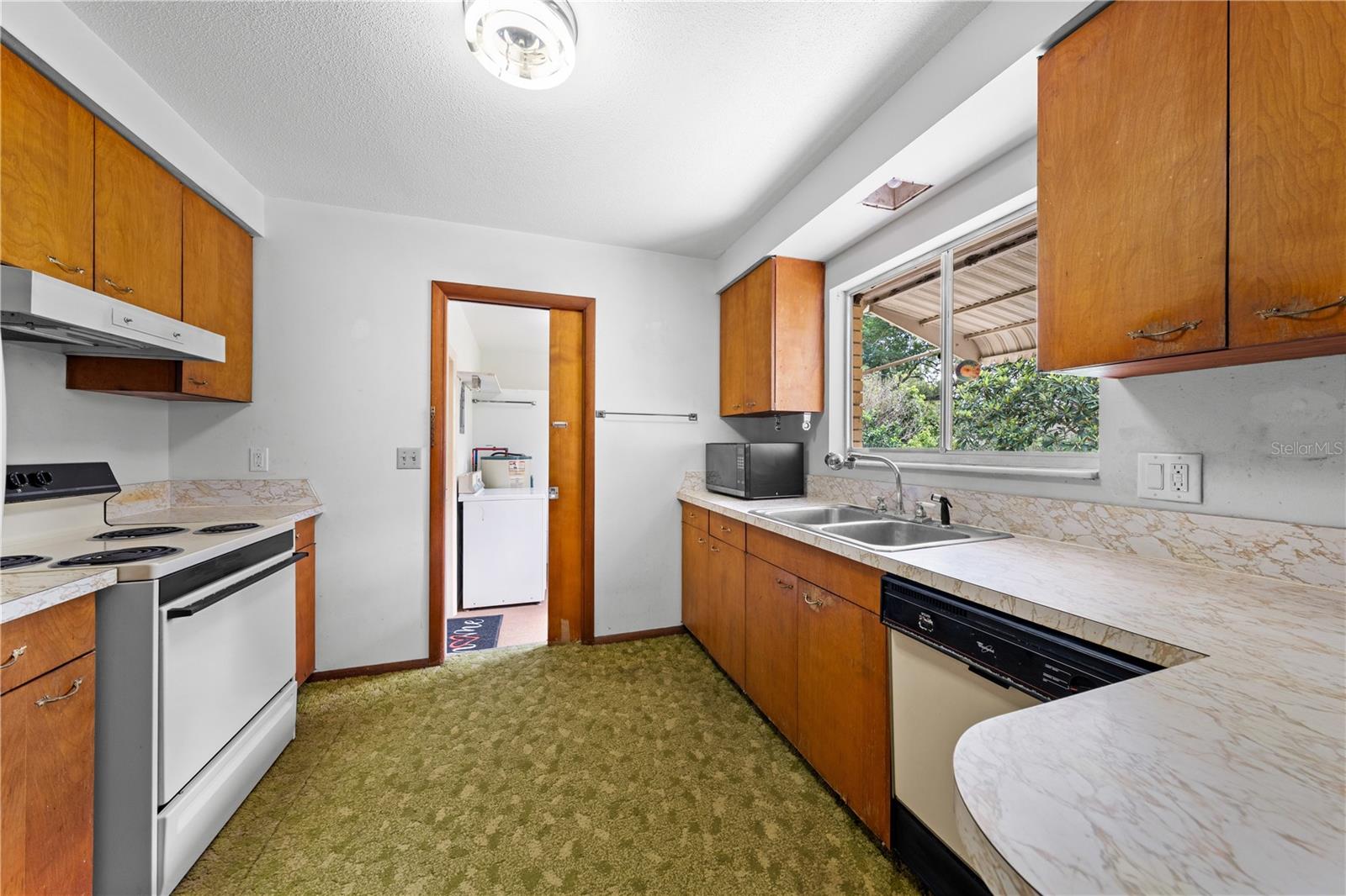 325 Florida Ave Property Photo 50