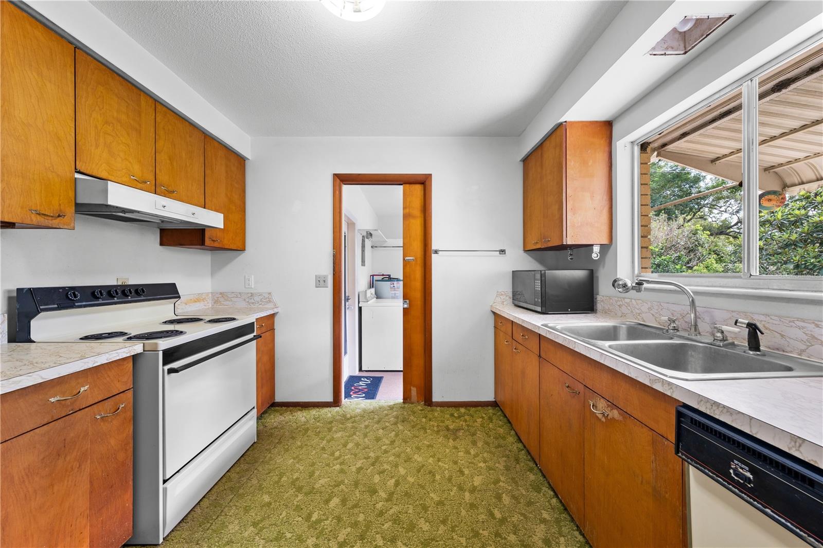 325 Florida Ave Property Photo 51