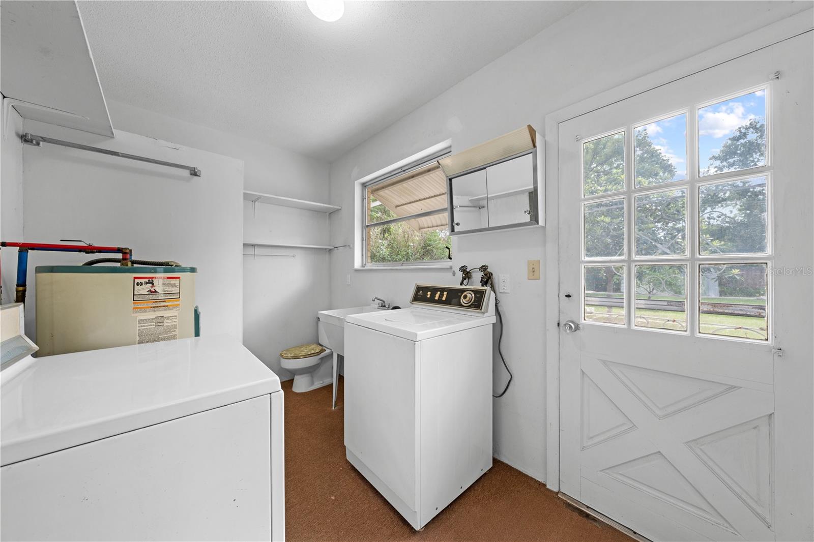 325 Florida Ave Property Photo 55