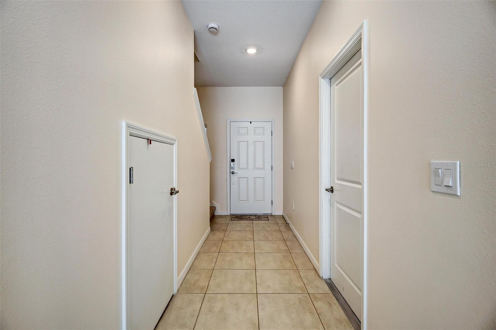 1414 Anchor Bend Way Property Photo 5