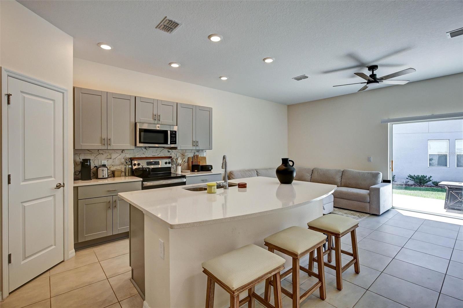 1414 Anchor Bend Way Property Photo 8