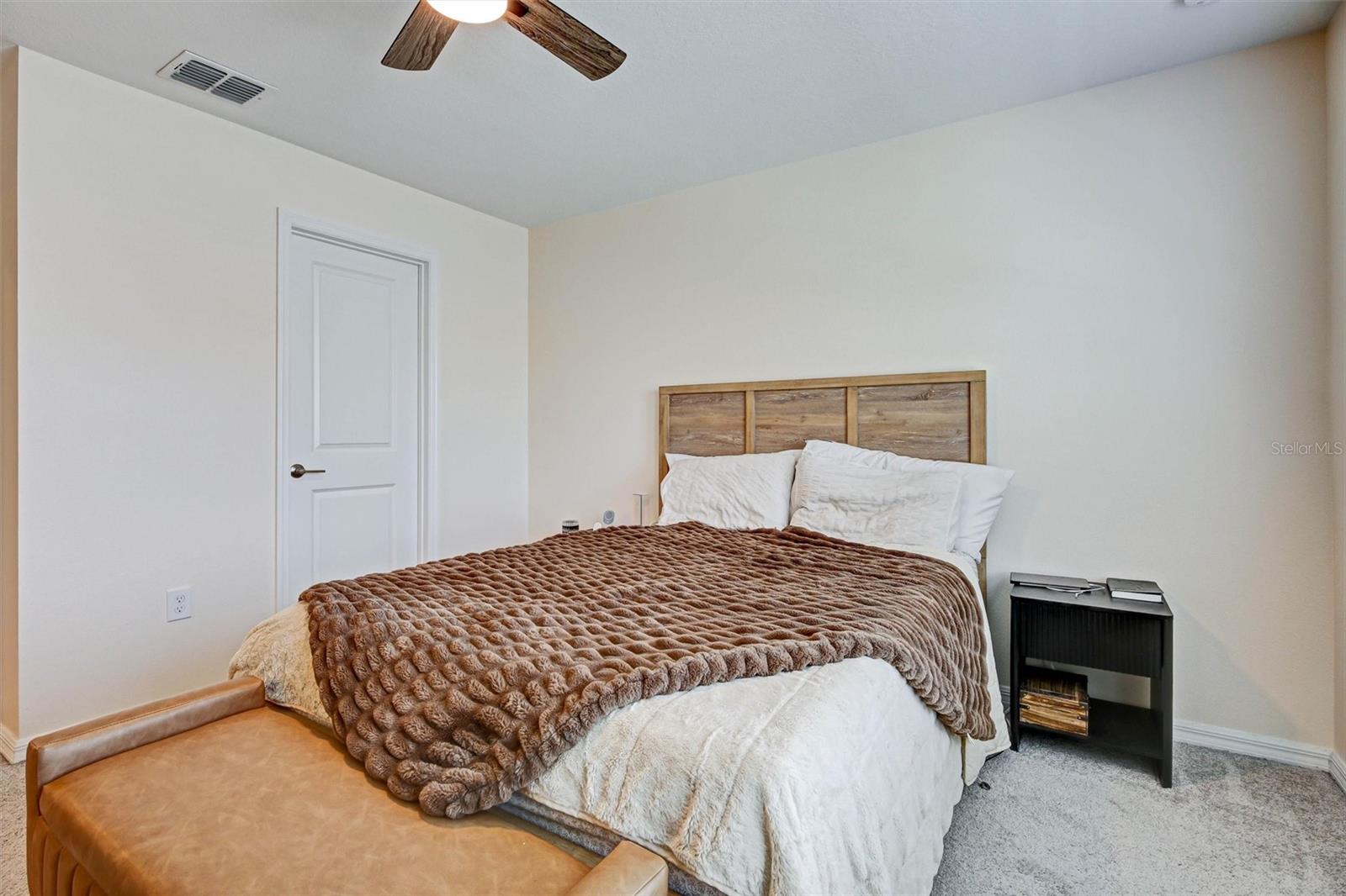 1414 Anchor Bend Way Property Photo 22
