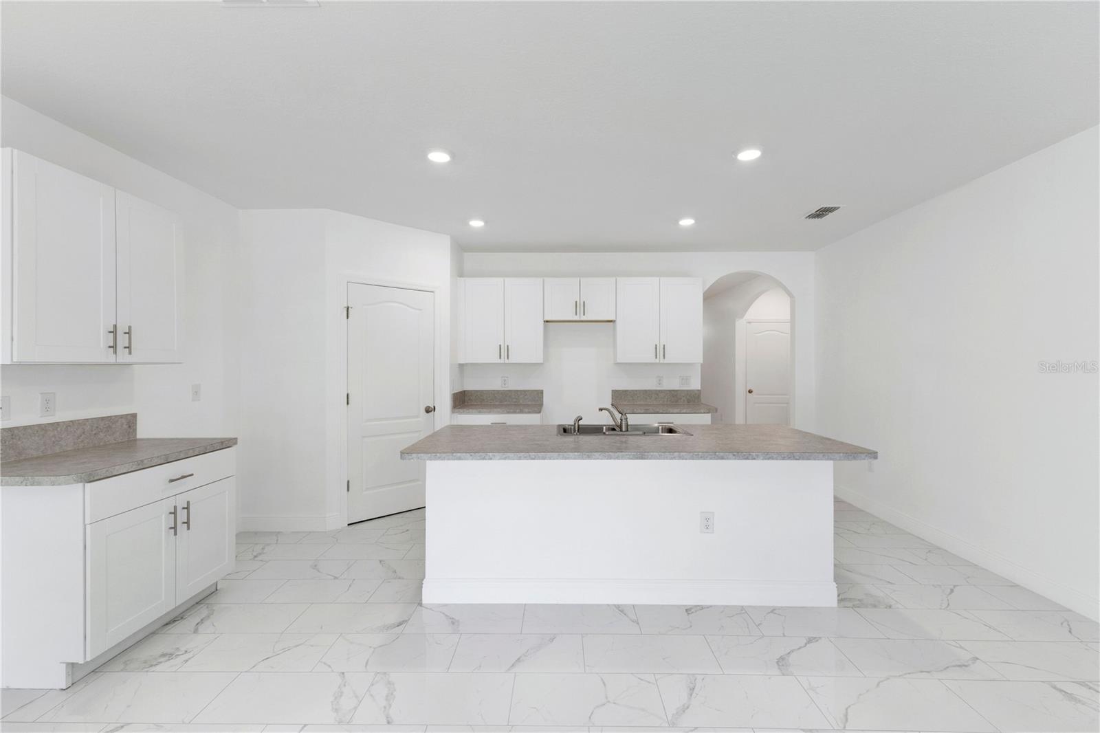 9 Flatfish Dr Property Photo 5