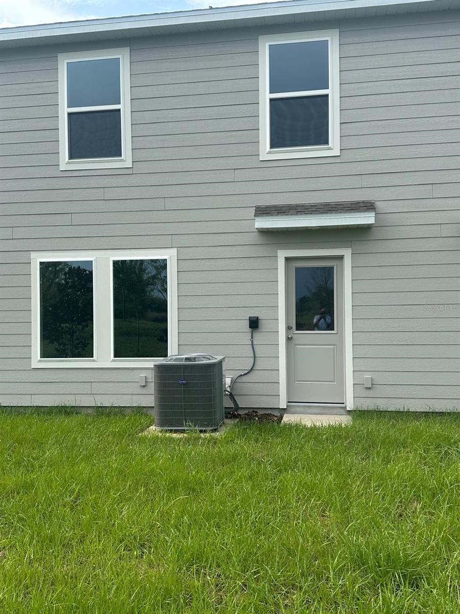 2416 Bevel Ln Property Photo 4