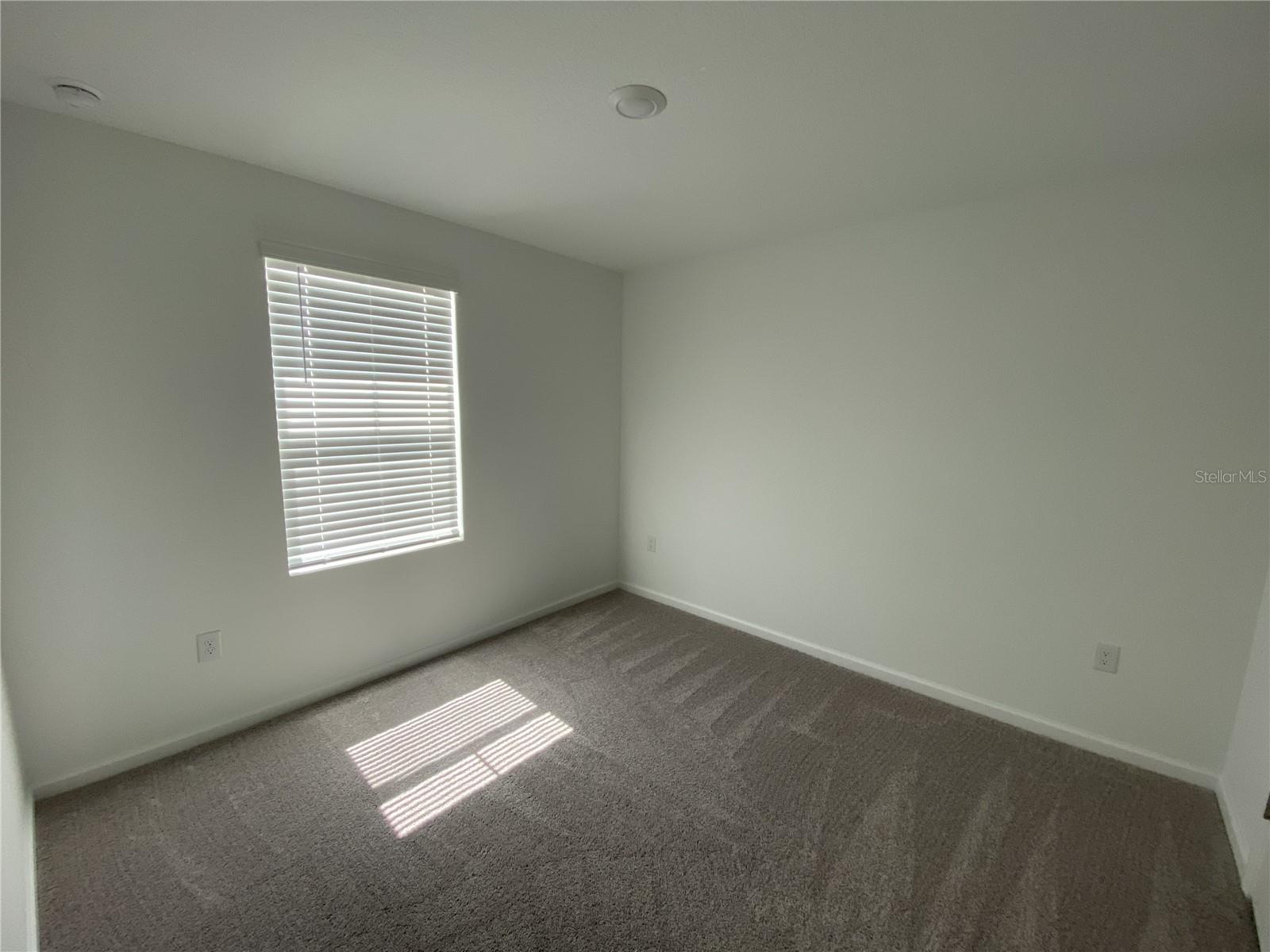 S5154780 Property Photo 3