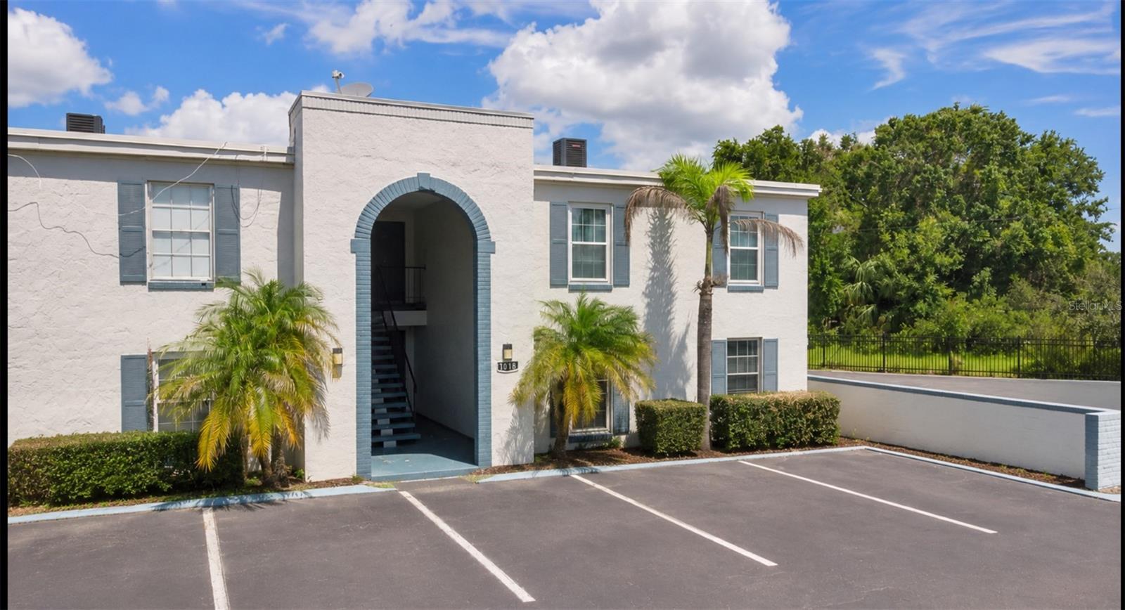 1018 PLANTATION DR #A18 Property Photo 1