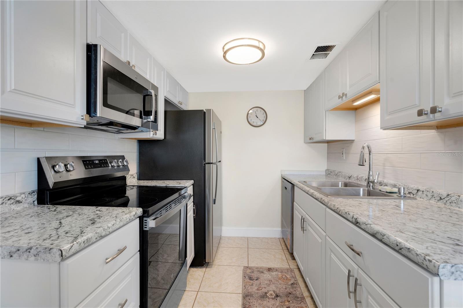 1018 Plantation Dr #a18 Property Photo 7