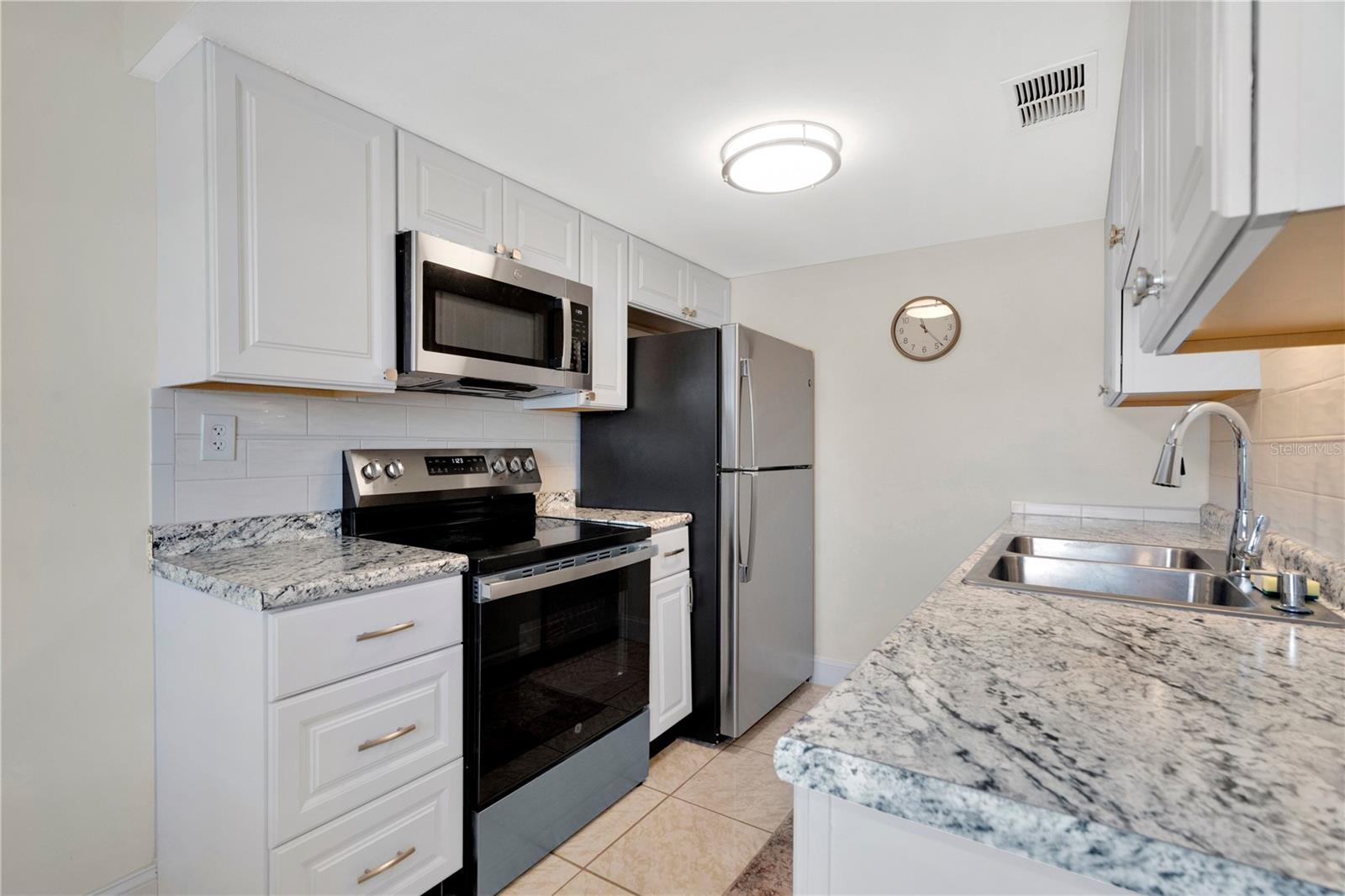 1018 Plantation Dr #a18 Property Photo 8