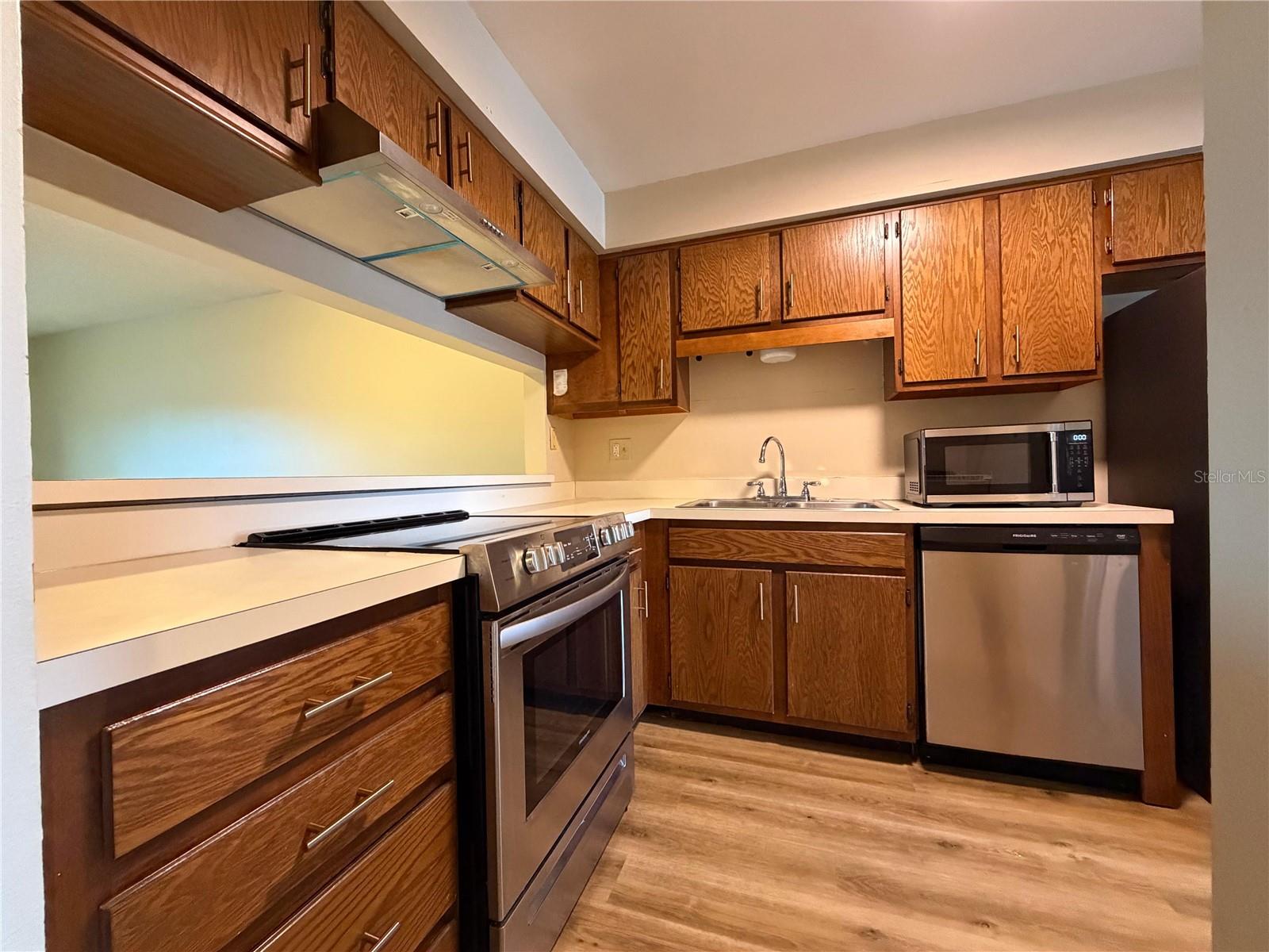 2341 Aruba Ct Property Photo 6