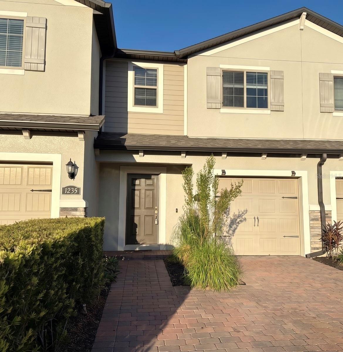 1031 FLOWING TIDE DR Property Photo 1