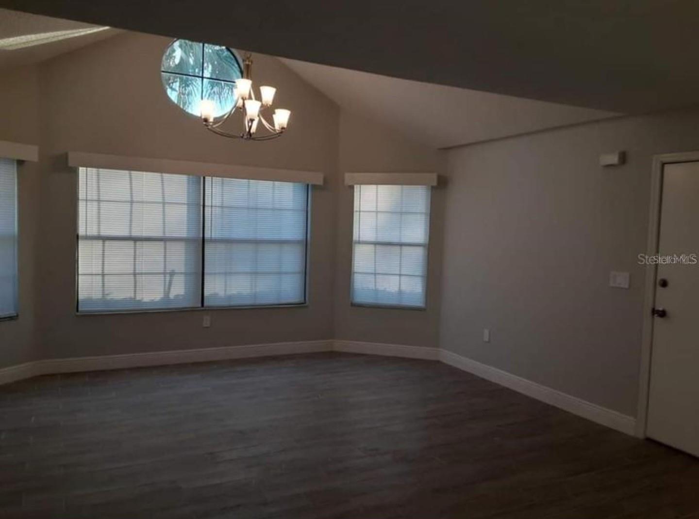 3123 Fox Squirrel Dr #b Property Photo 3