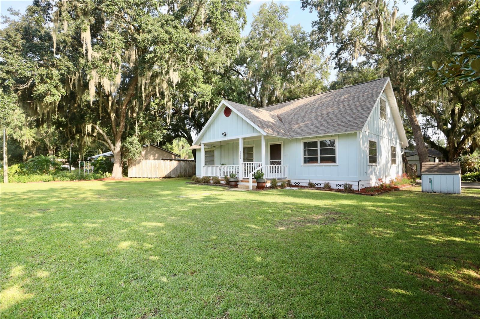 4849 Meadow Dr Property Photo 4