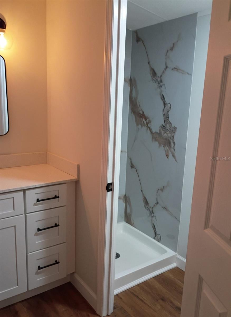 105 Canary Lane Property Photo 11