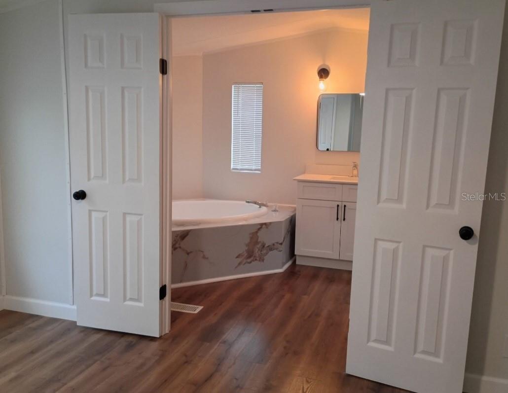 105 Canary Lane Property Photo 14